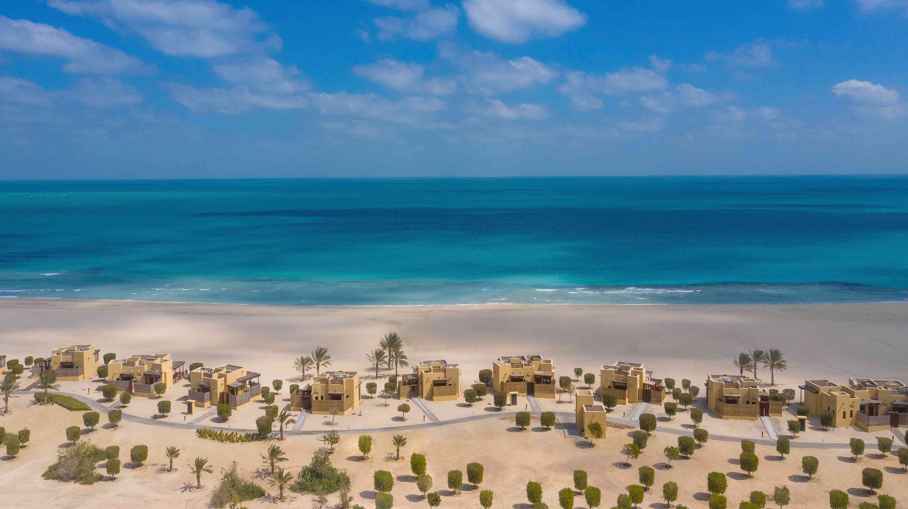  האי סיר באני יאס – Sir Bani Yas Island  
